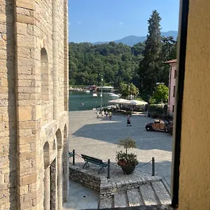 apartment-in-central-square-with-lake-view.it-lombardy.com/