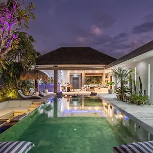 https://villa-cantik-by-optimum-bali-villas.ubudhotelsnow.com