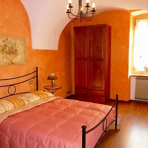 il-ruscello-dolceacqua.hotelitalianriviera.com/